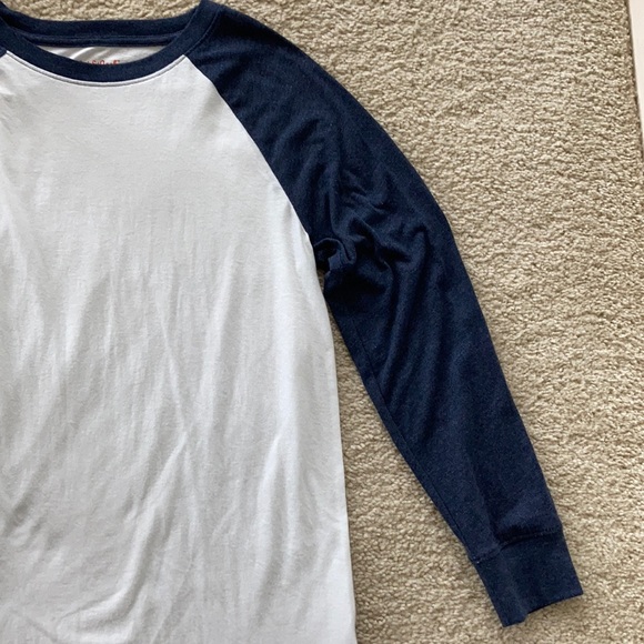 Boys Cat & Jack Long Sleeve Tee - Picture 3 of 5